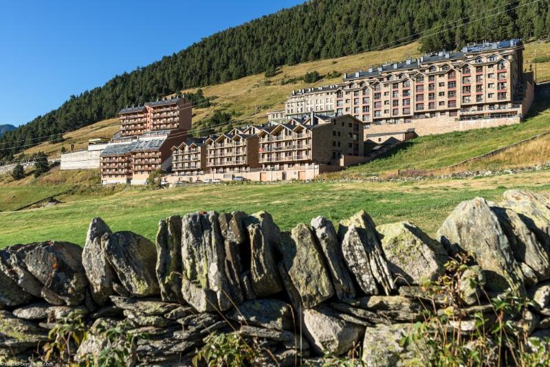 Pierre & Vacances Andorra El Peretol Hotel Bordes d'Envalira Exterior photo